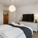 Zur Hoehe By Interhome * Γκρίντελβαλντ